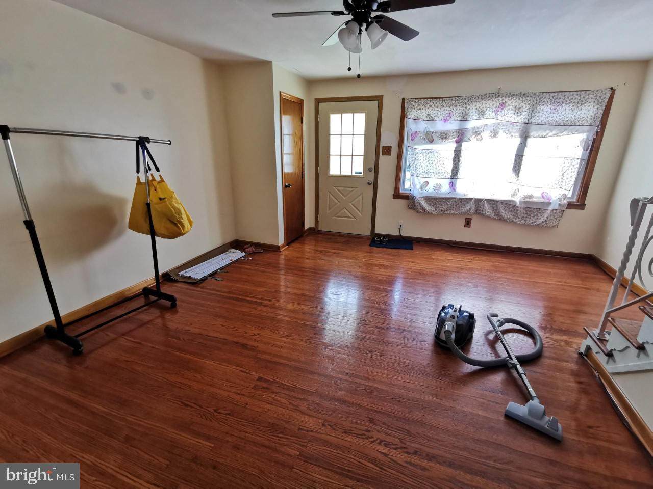 7231 Eastwood Street - Photo 1