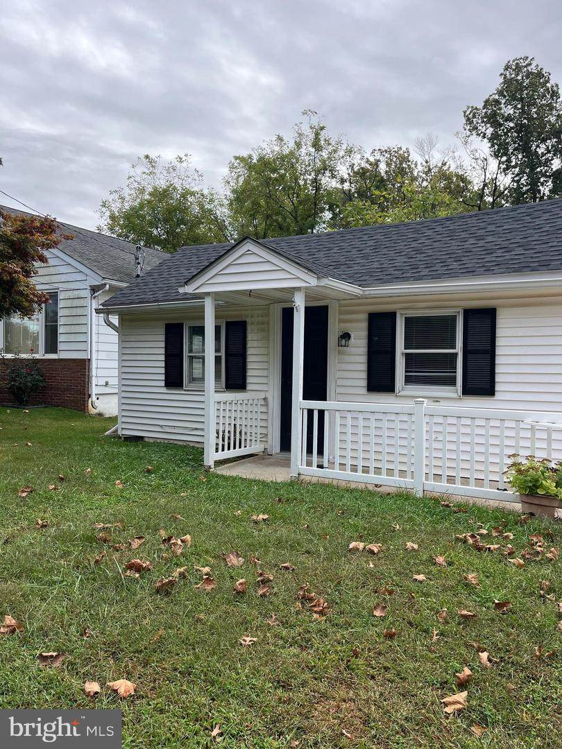 218 Elizabeth Street - Photo 1