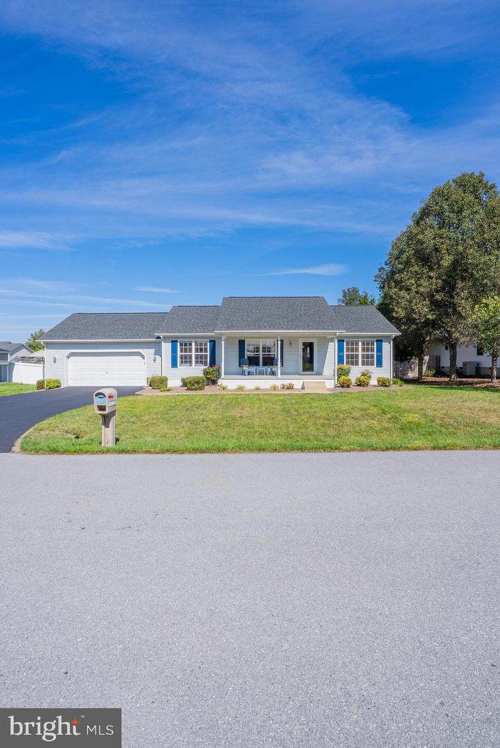 704 17TH Street - Photo 1