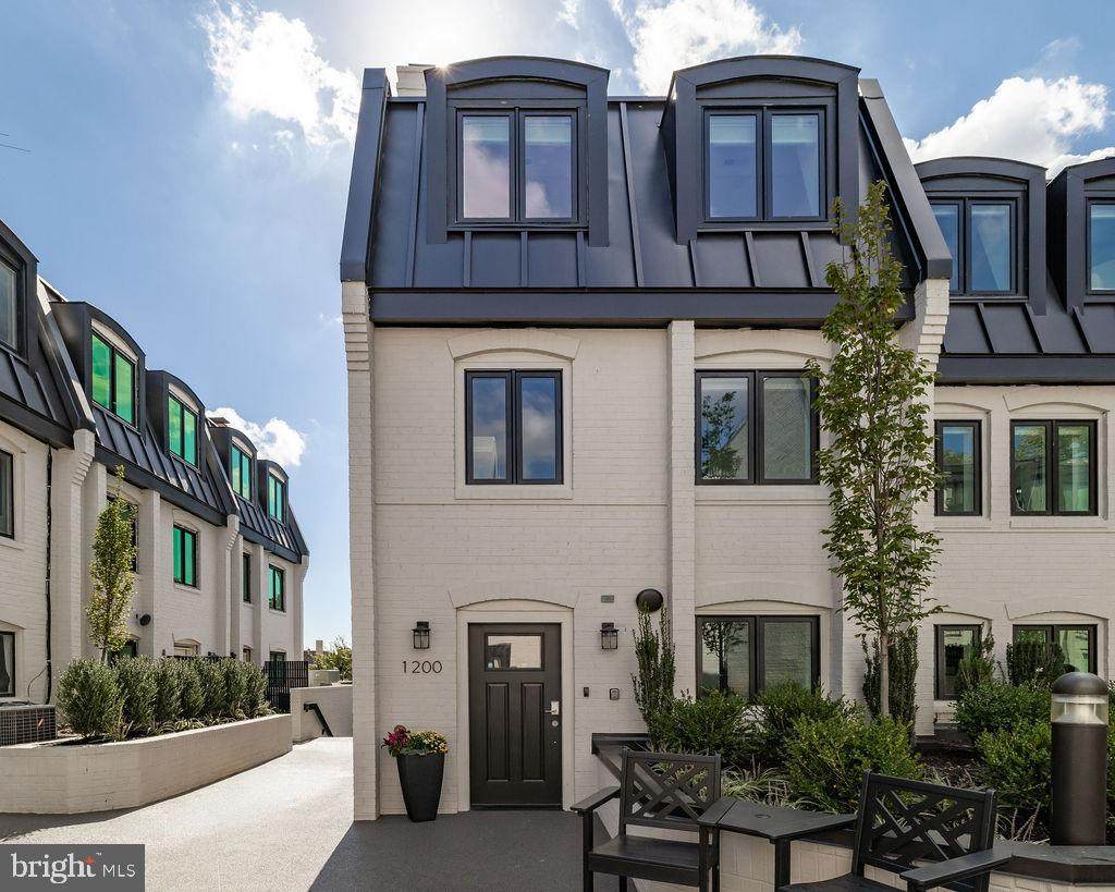 1200 Eton Court - Photo 1