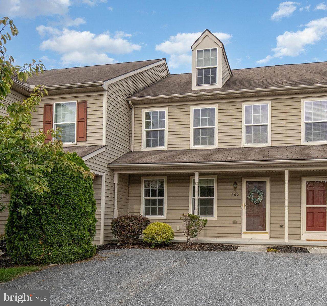 302 Buckley Drive - Photo 1