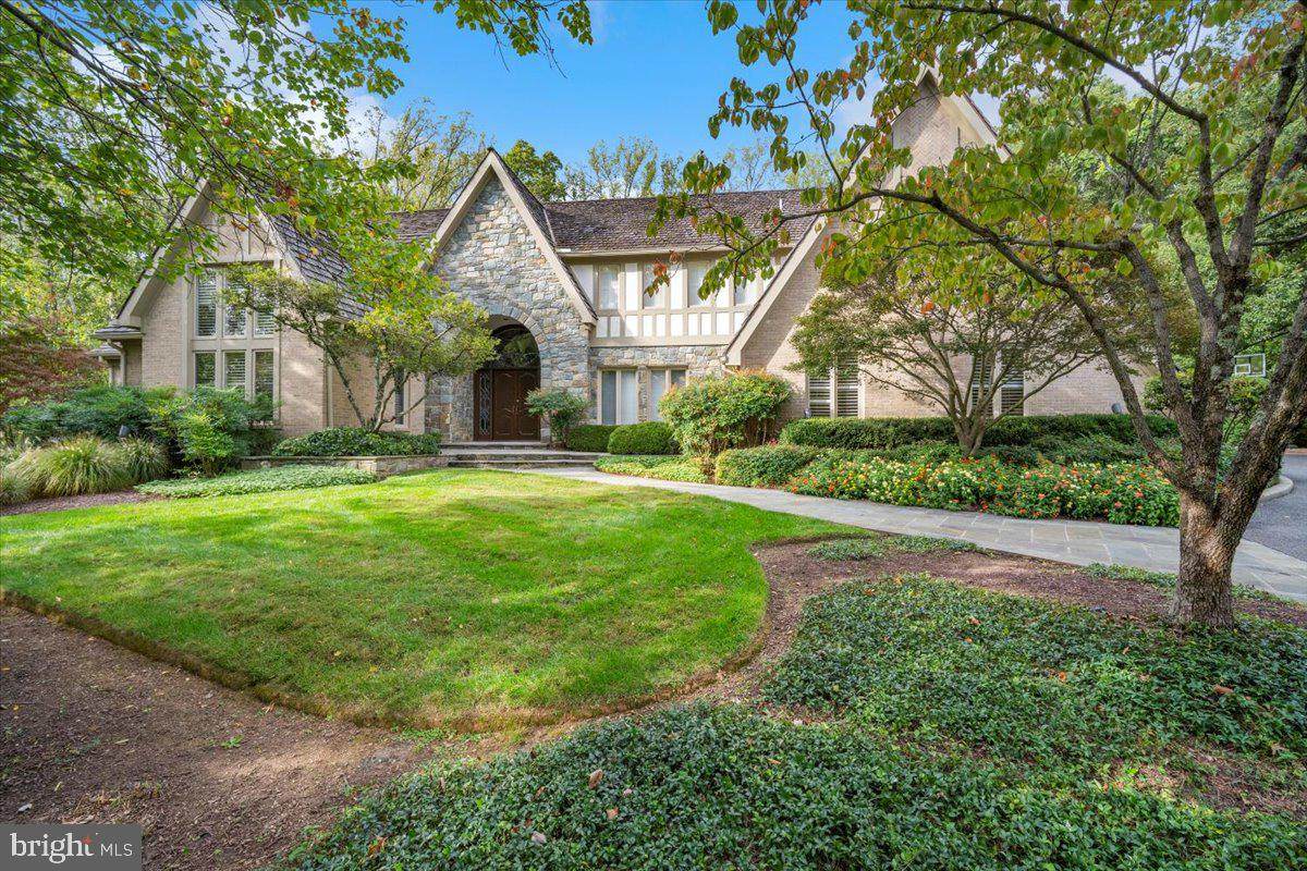 8917 Harvest Square Court - Photo 1