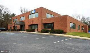 1502 Woodlawn Drive - Photo 1