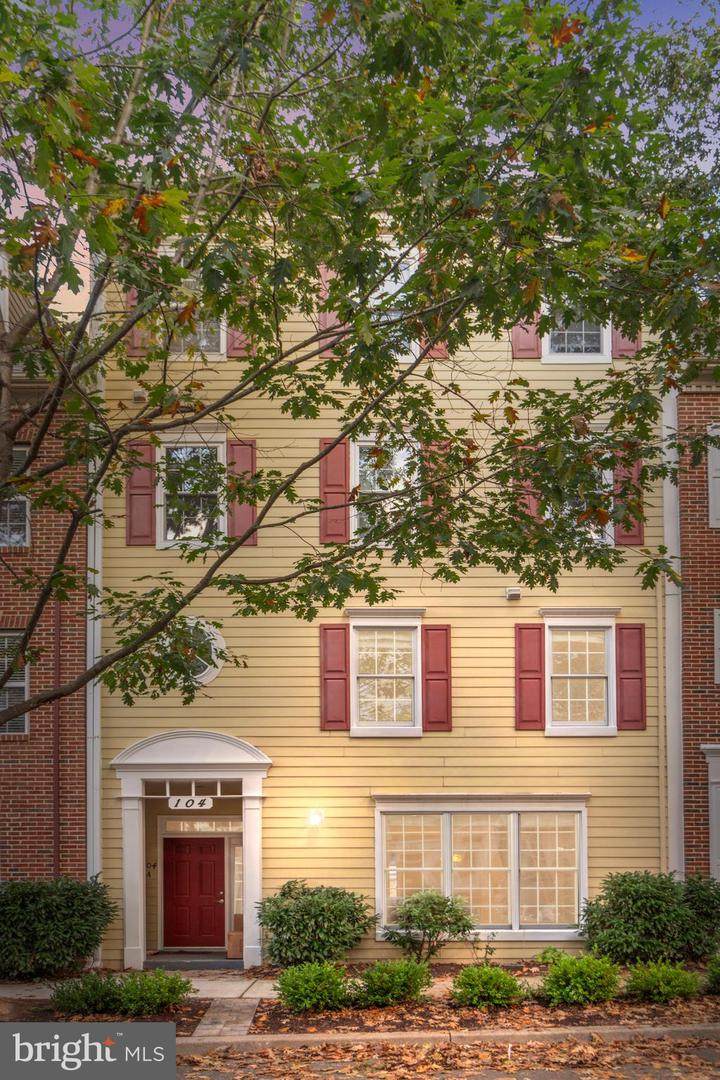 104 Bucksfield Road - Photo 1