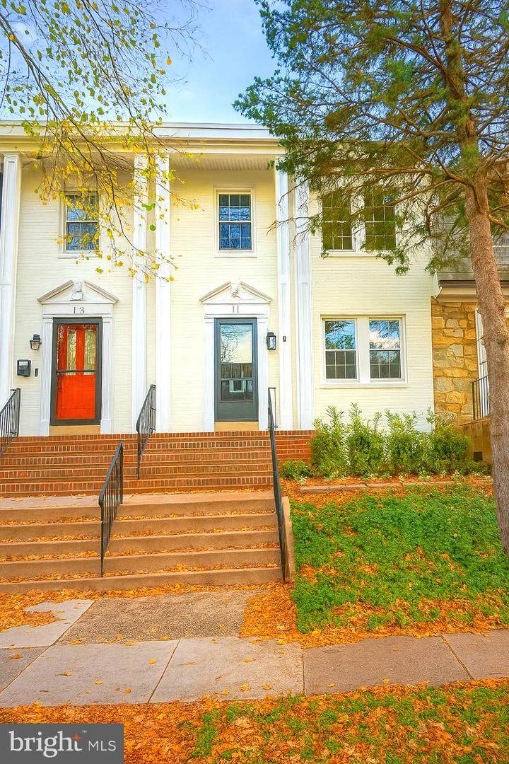 11 Linden Street - Photo 1