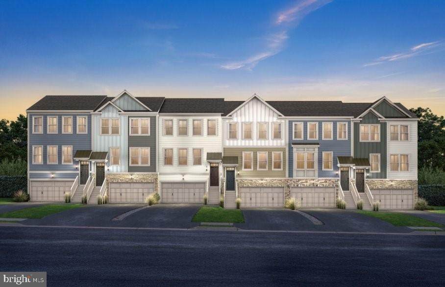 104 Beacon Court - Photo 1