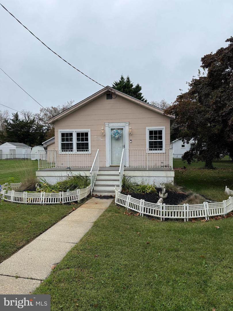 121 Bucknell Avenue - Photo 1