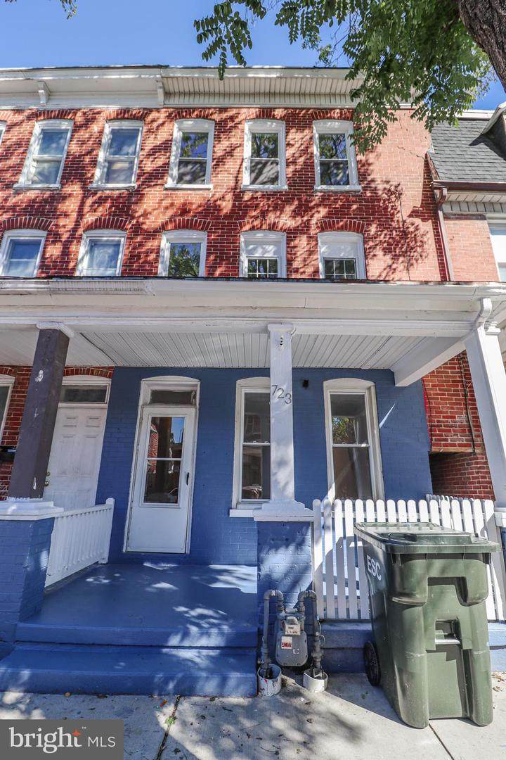 723 Manchester Street - Photo 1