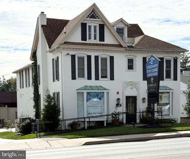 68 Lancaster Avenue - Photo 1