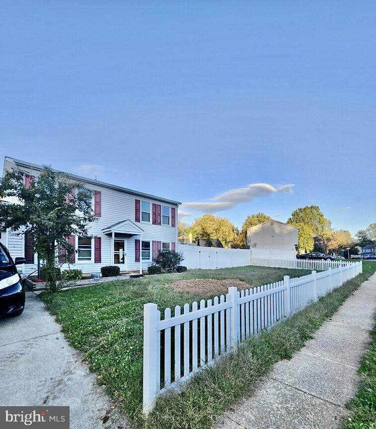 5611 Roundtree Drive - Photo 1