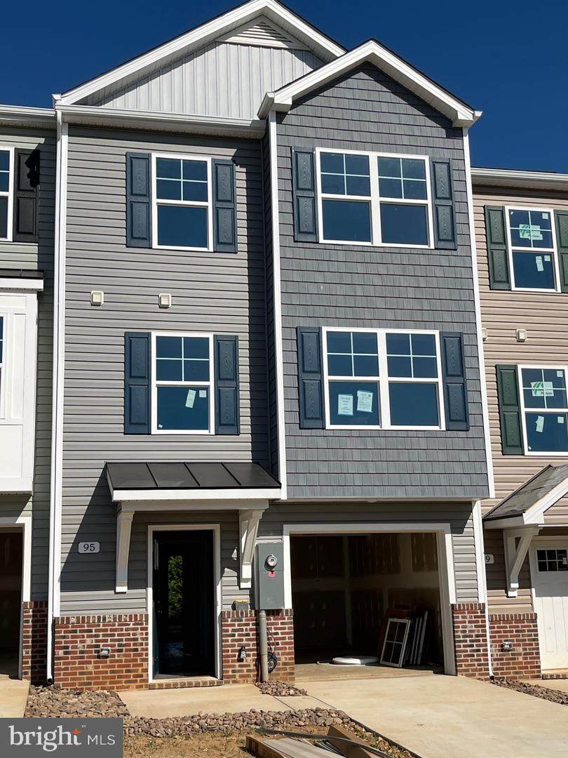 139 Olga Drive - Photo 1