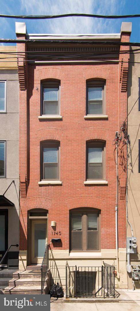 1740 Sydenham Street - Photo 1