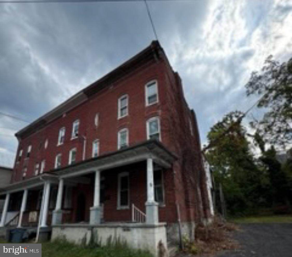 9 Lee Street - Photo 1