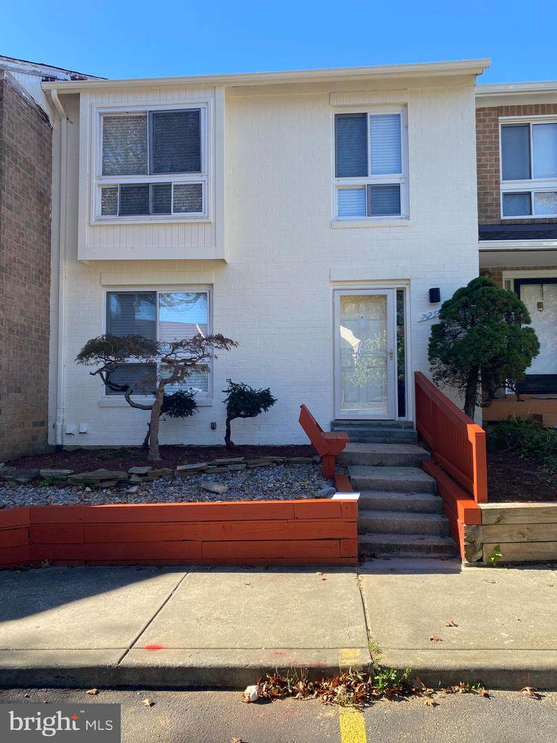 7258 Dockside Lane - Photo 1