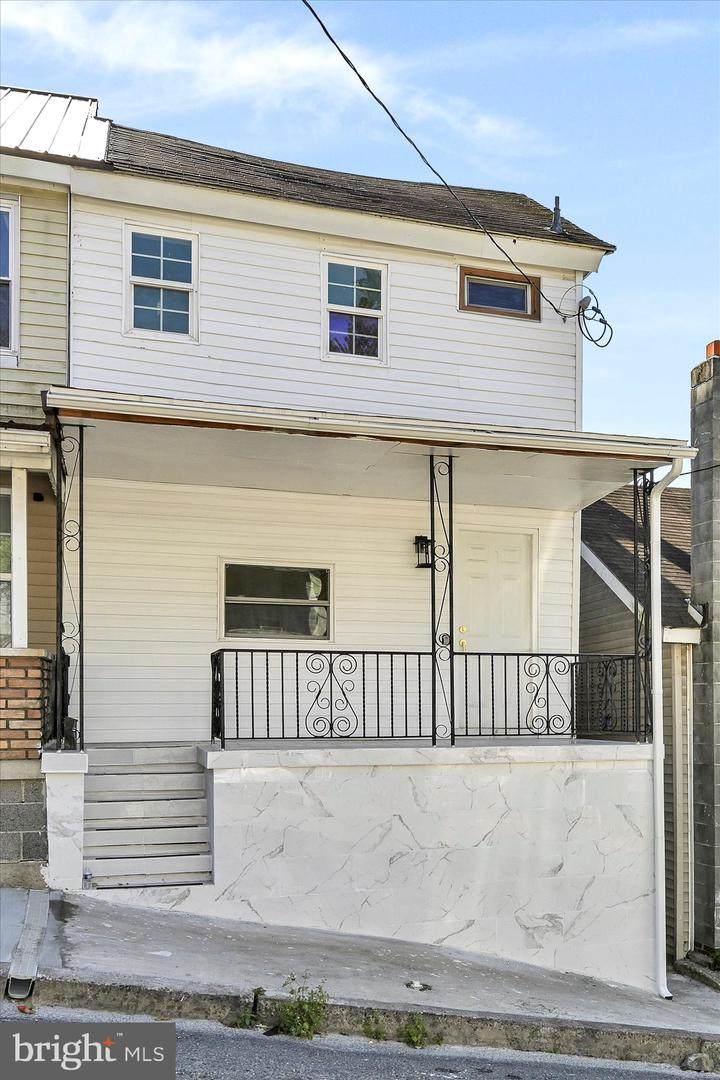 262 Brown Street - Photo 1