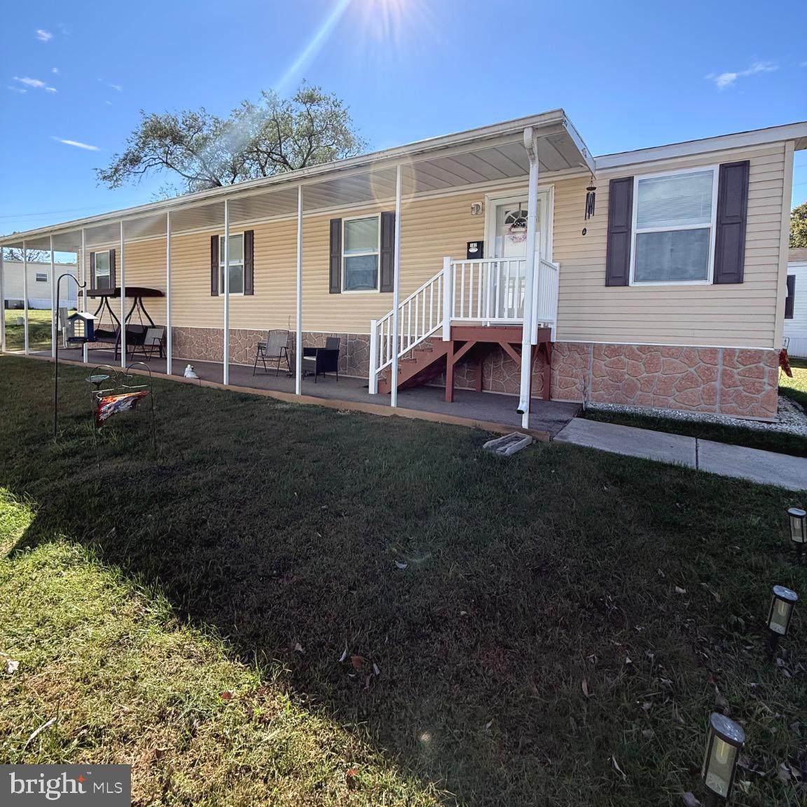 182 Fifth Avenue - Photo 1