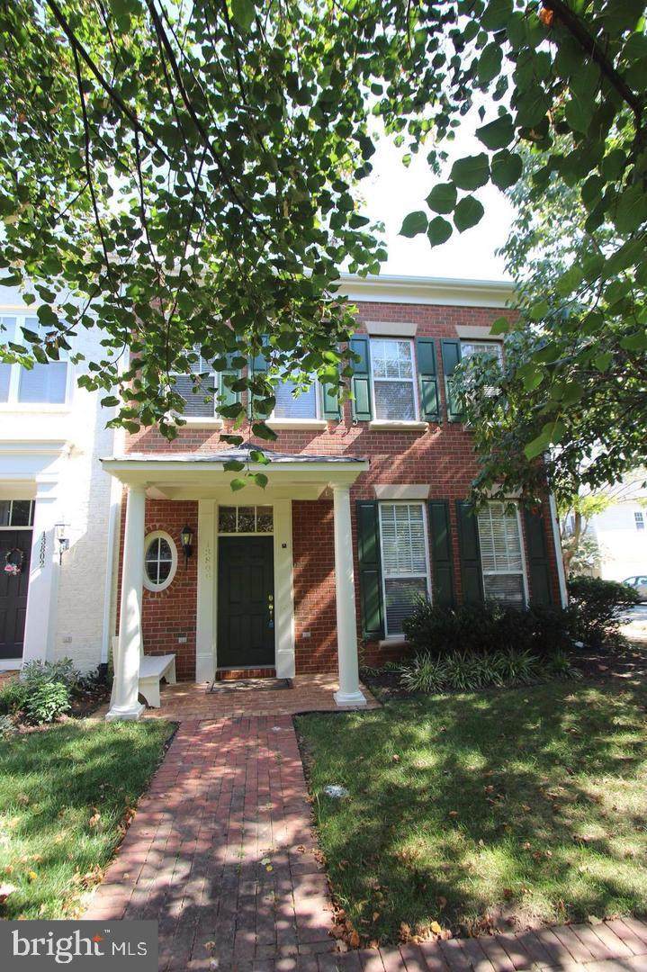 13800 Custis Square - Photo 1