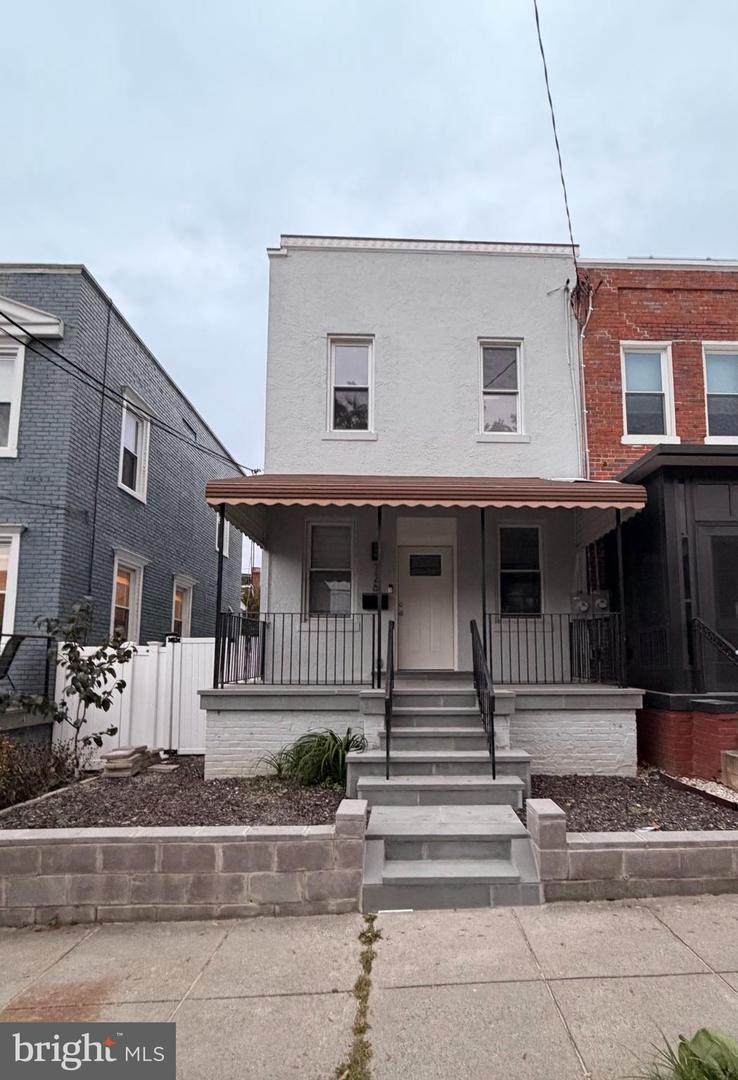 726 Roxboro Place - Photo 1