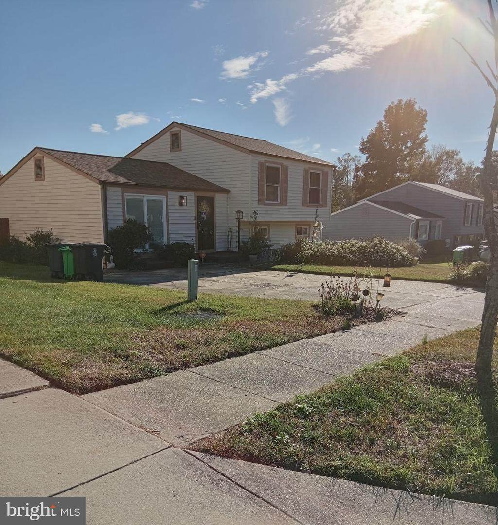 6309 Elm Way - Photo 1