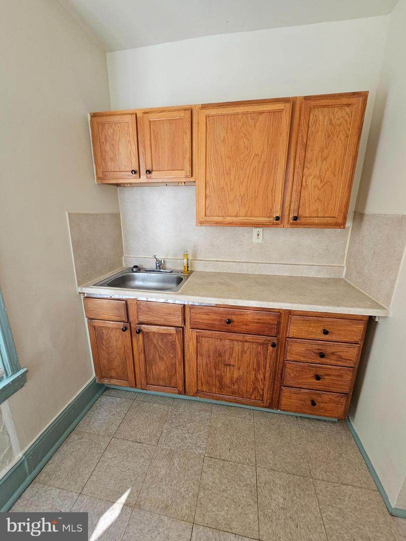 5515 Fairhill Street - Photo 1