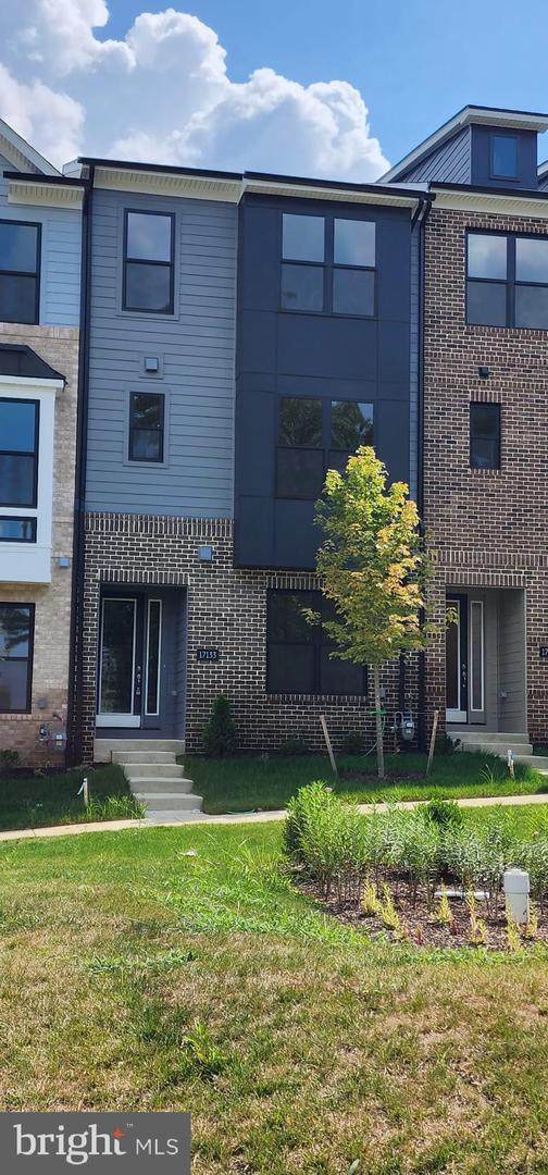 17133 Hardisty Way - Photo 1