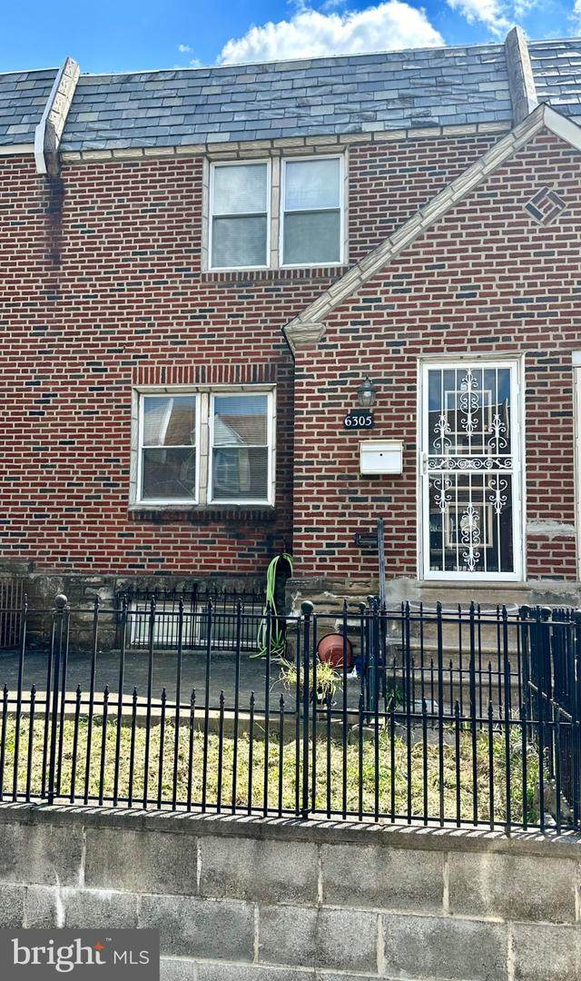 6305 Elmhurst Street - Photo 1