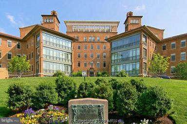 2425 L Street - Photo 1