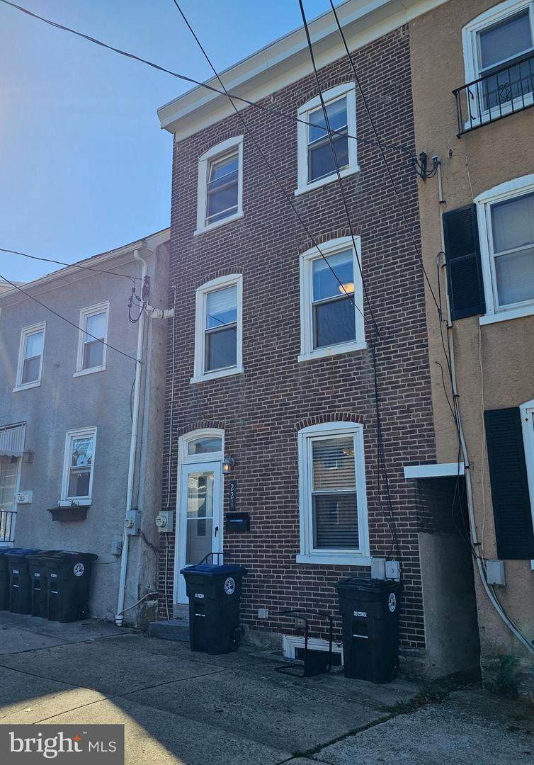 221 6TH Avenue - Photo 1