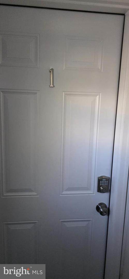 1400 Staples Street - Photo 1