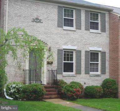 9518 Hunt Square Court - Photo 1