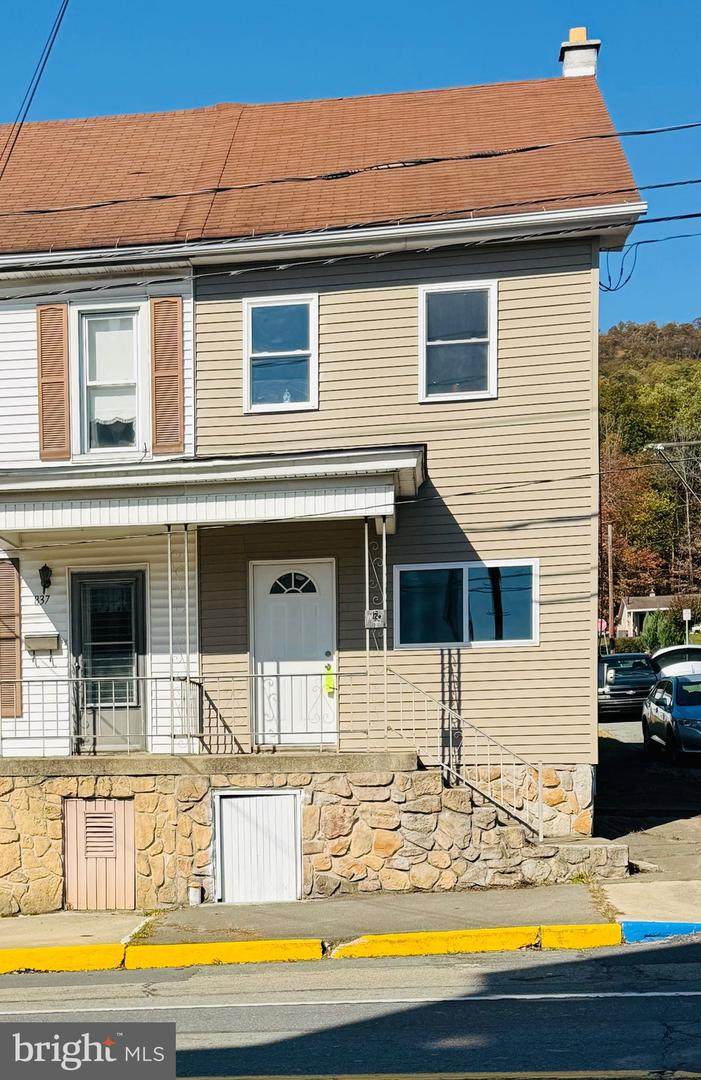 839 Grand Avenue - Photo 1