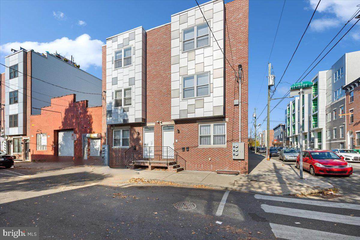 1322 15TH Street - Photo 1