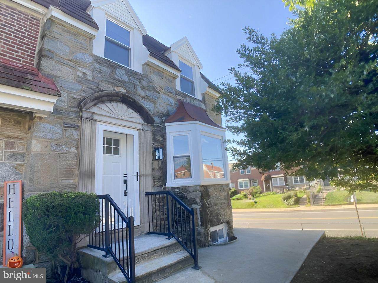 1300 Sharpnack Street - Photo 1