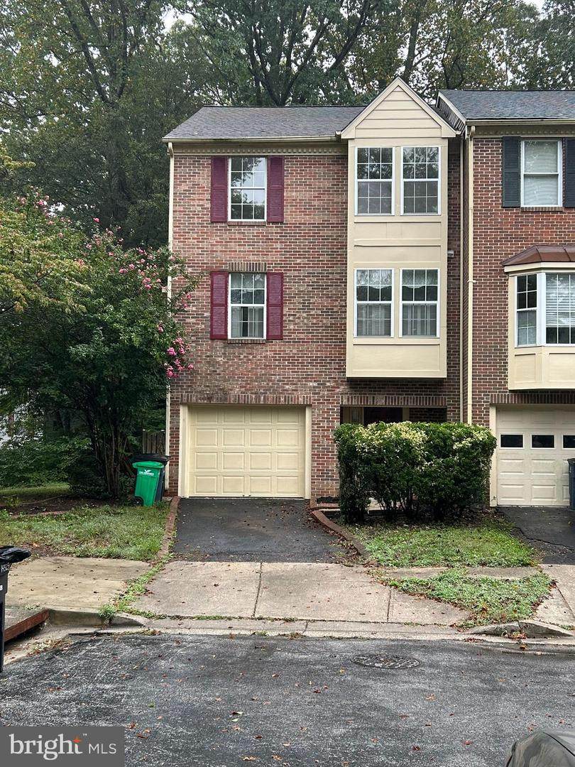 14325 Governor Lee Place - Photo 1