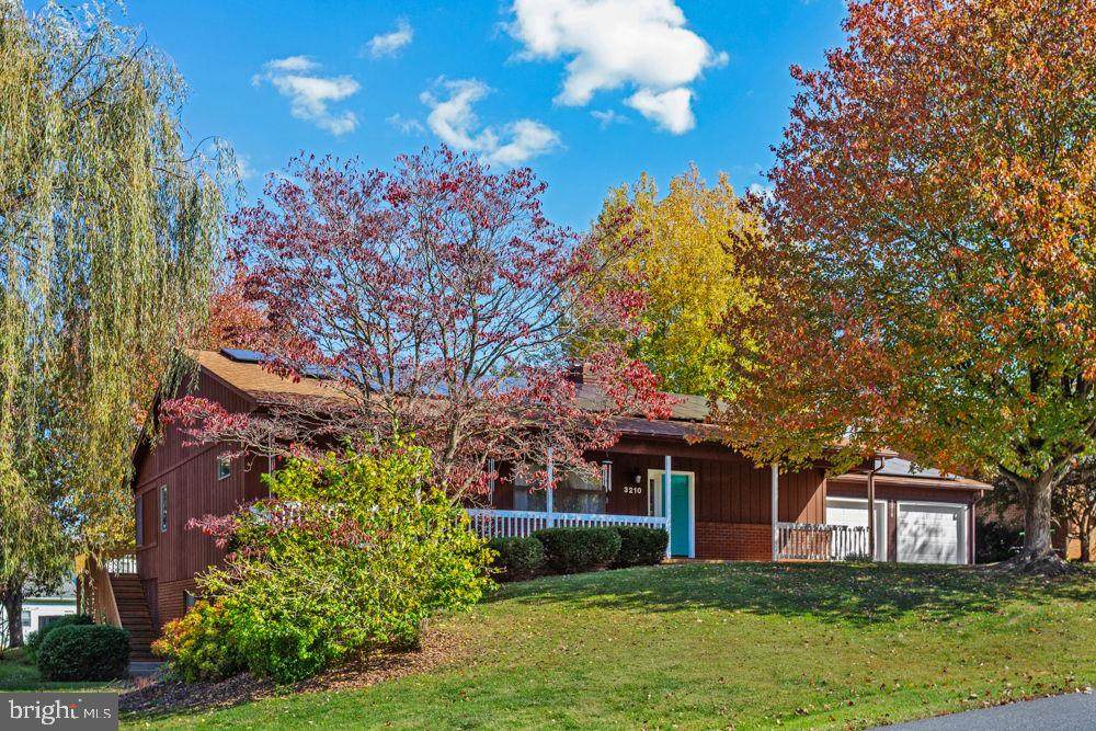 3210 Arrowhead Road - Photo 1