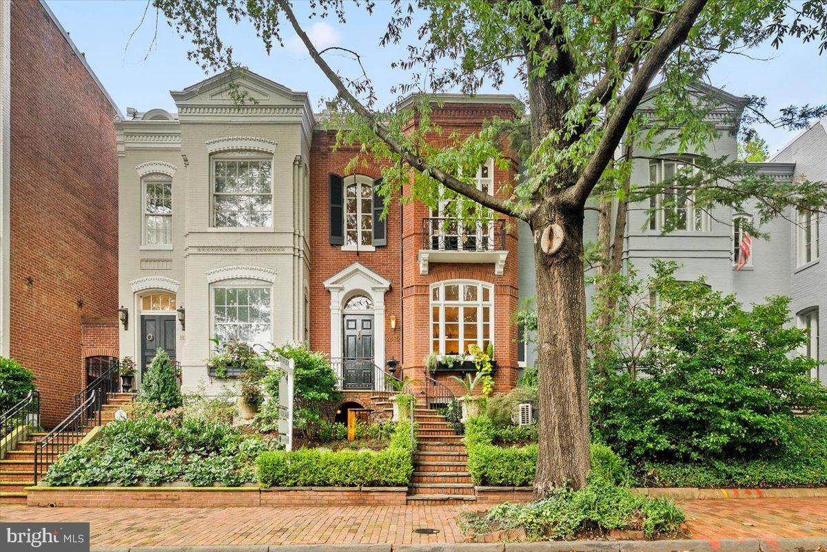 2815 Q Street - Photo 1