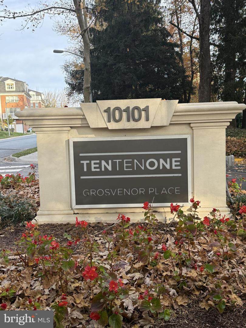 10101 Grosvenor Place - Photo 1