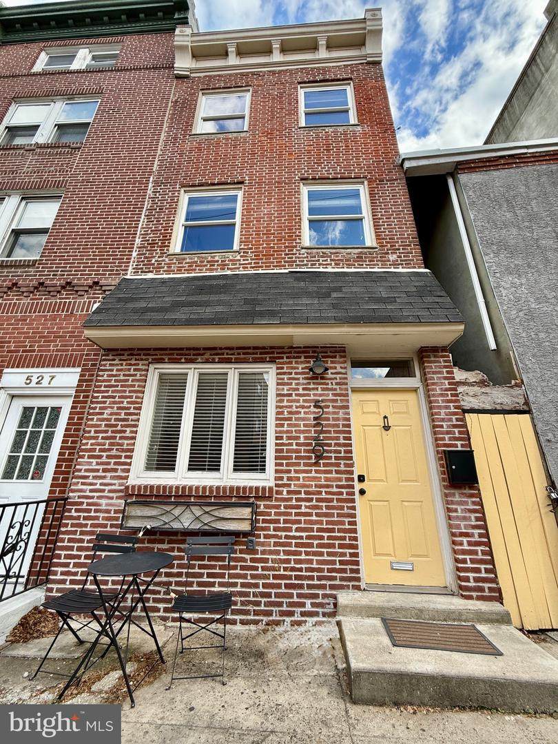 529 7TH Street - Photo 1