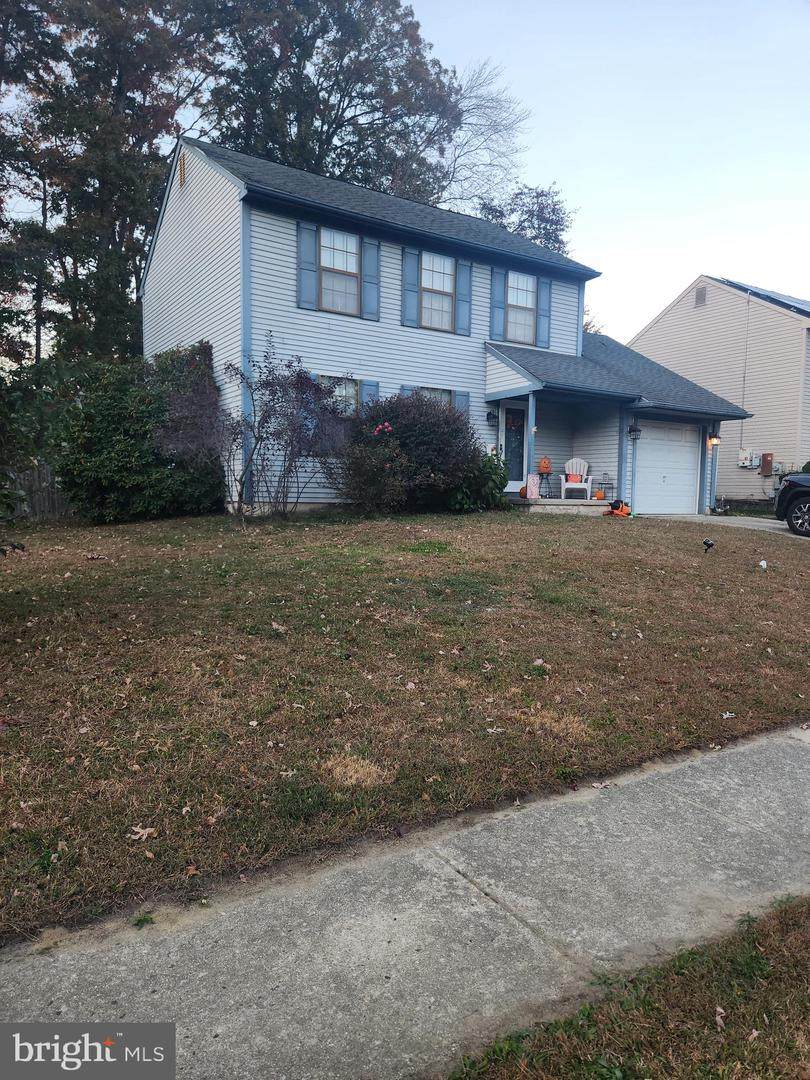  4 BELMONT CT - Photo 1