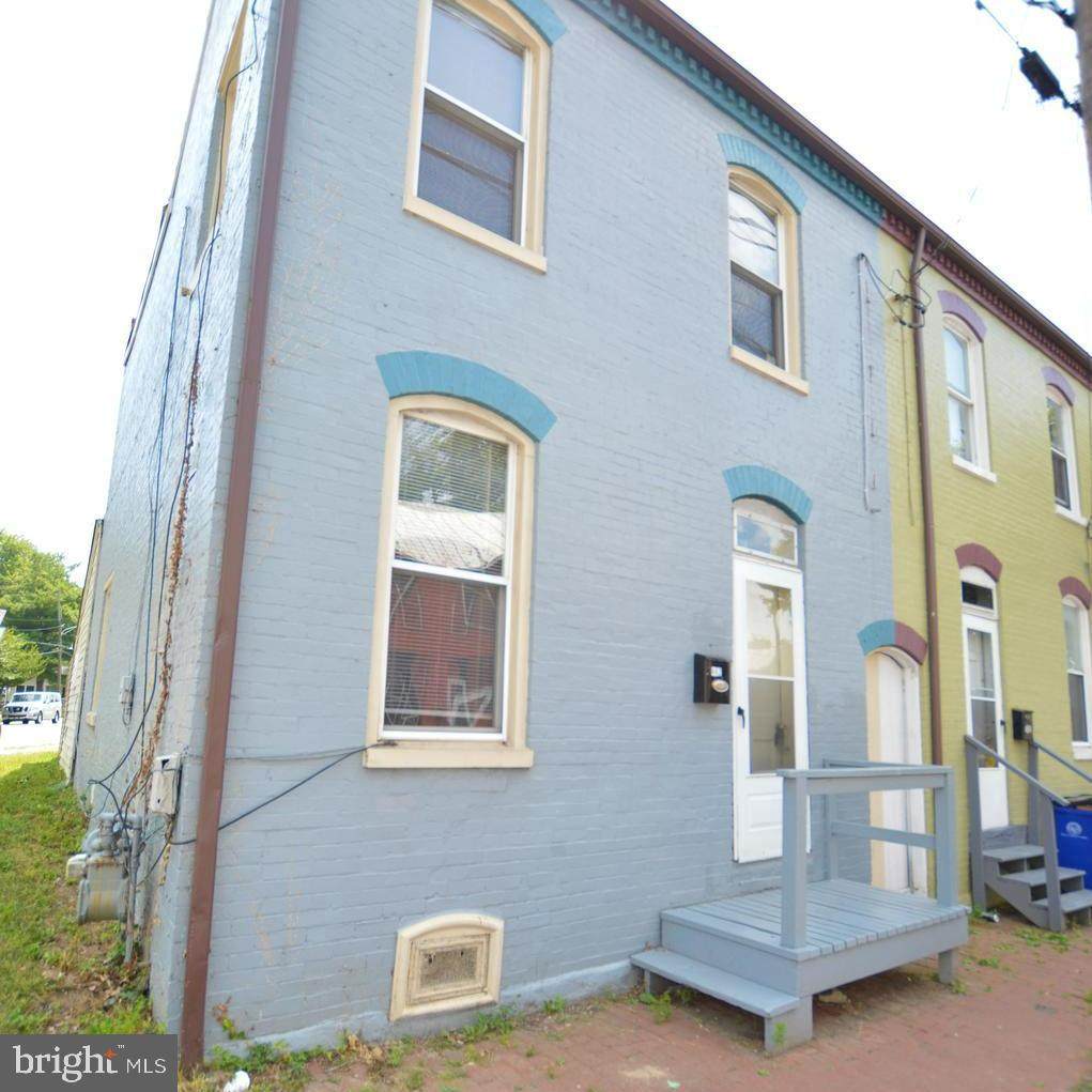 482 W South St - Photo 1