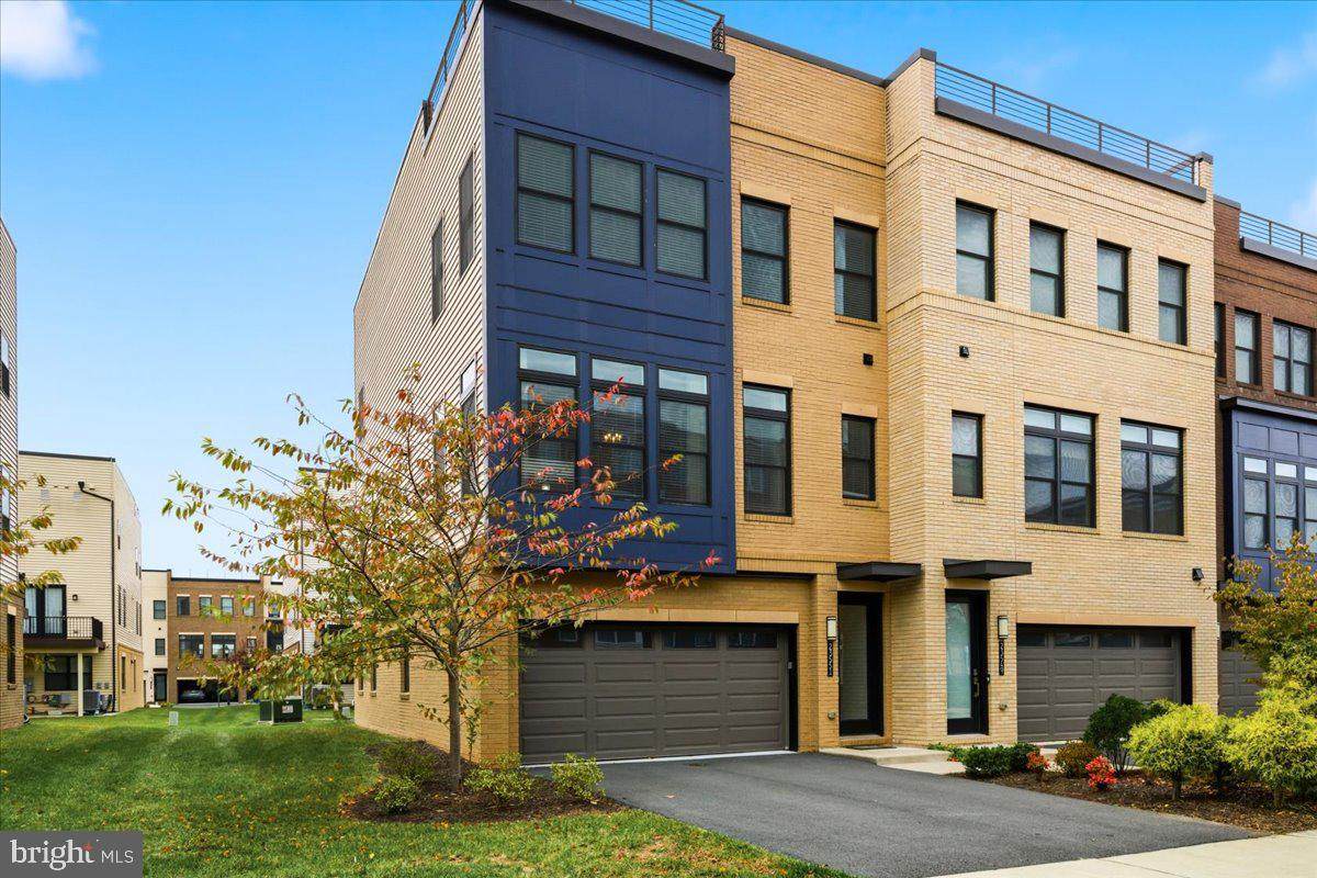 23551 Buckland Farm Terrace - Photo 1