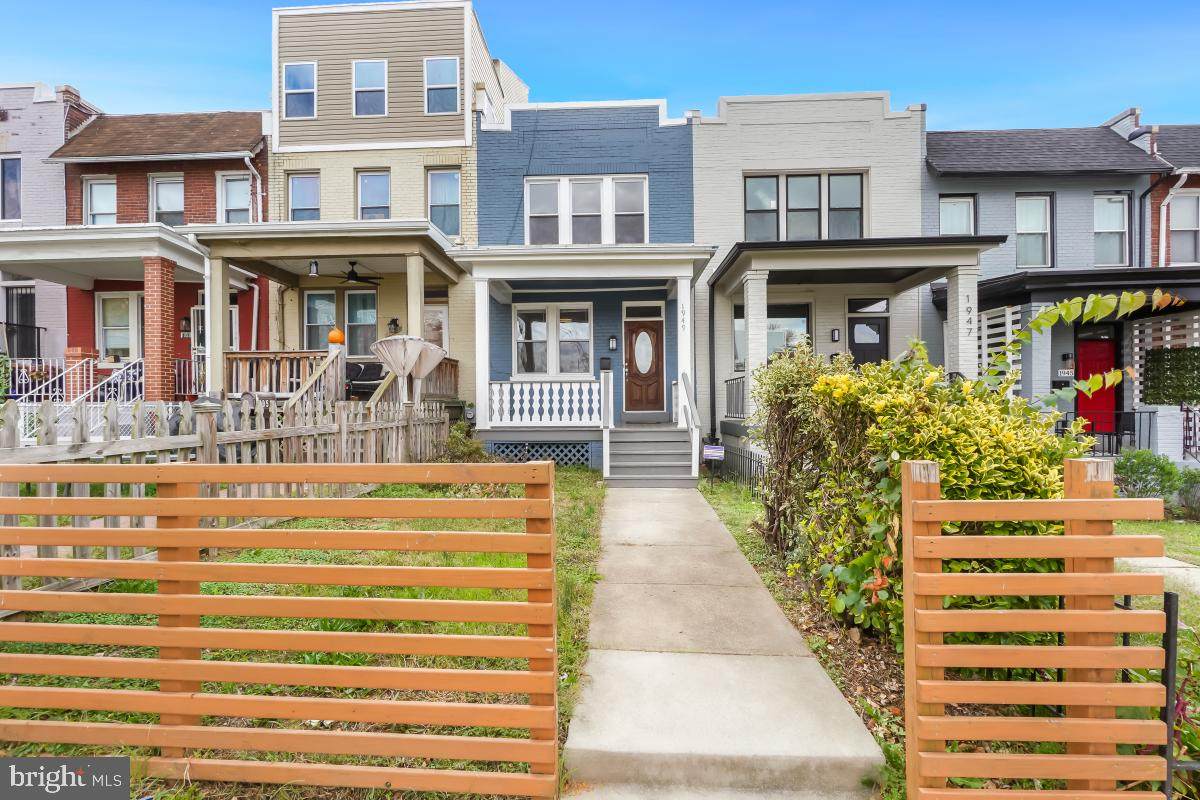 1949 H Street - Photo 1