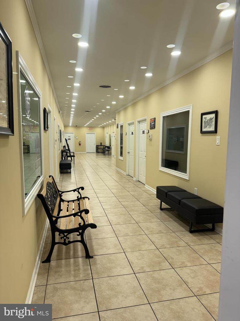 221 High Street - Photo 1