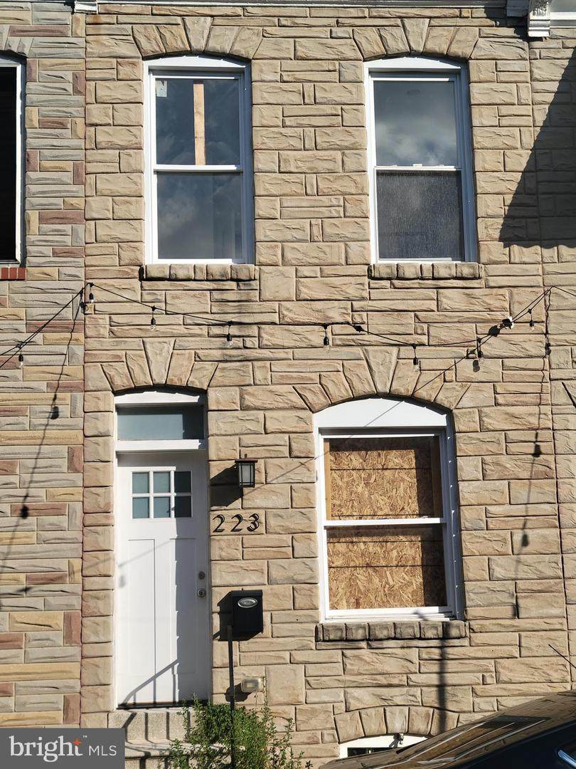 223 Port Street - Photo 1