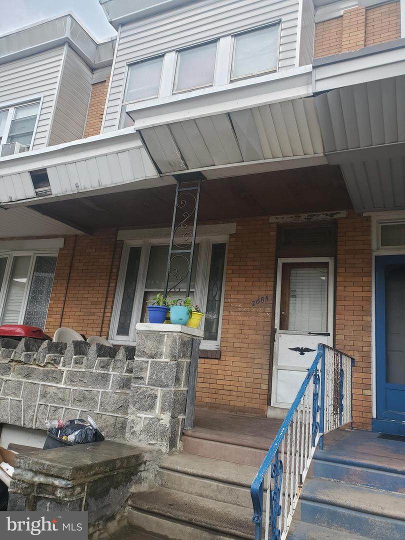 2084 Kingston Street - Photo 1