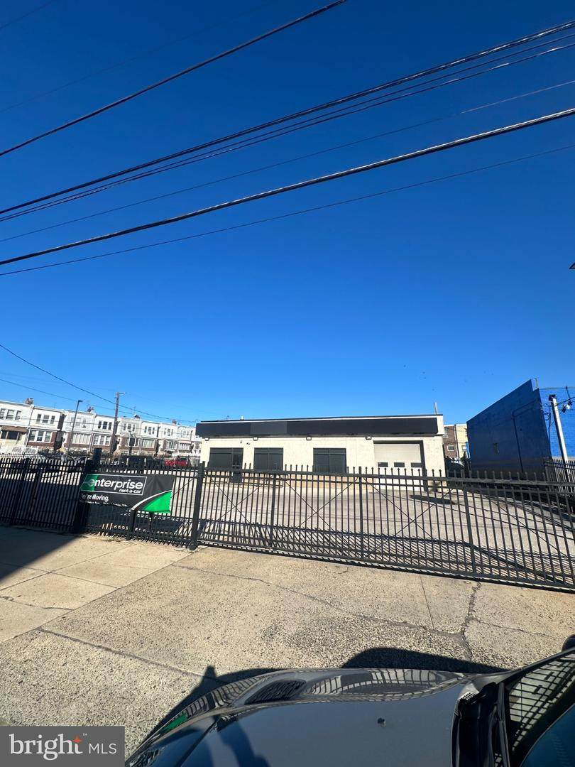 1201 - 11 Erie Avenue - Photo 1