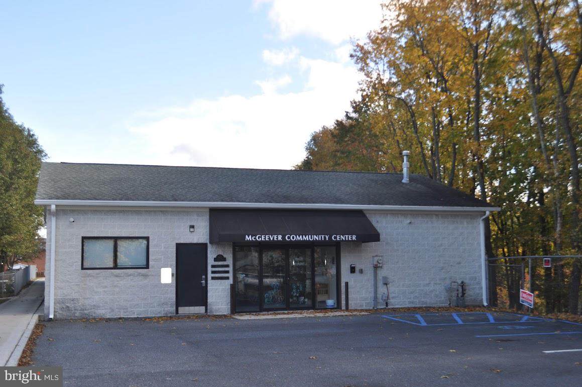 943 Fairmont Avenue - Photo 1