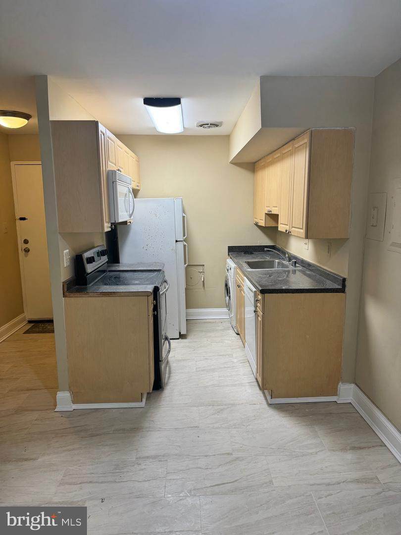 1009 Chillum Road - Photo 1