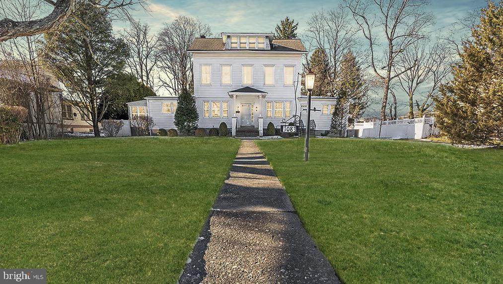 1083 Lawrence Road - Photo 1