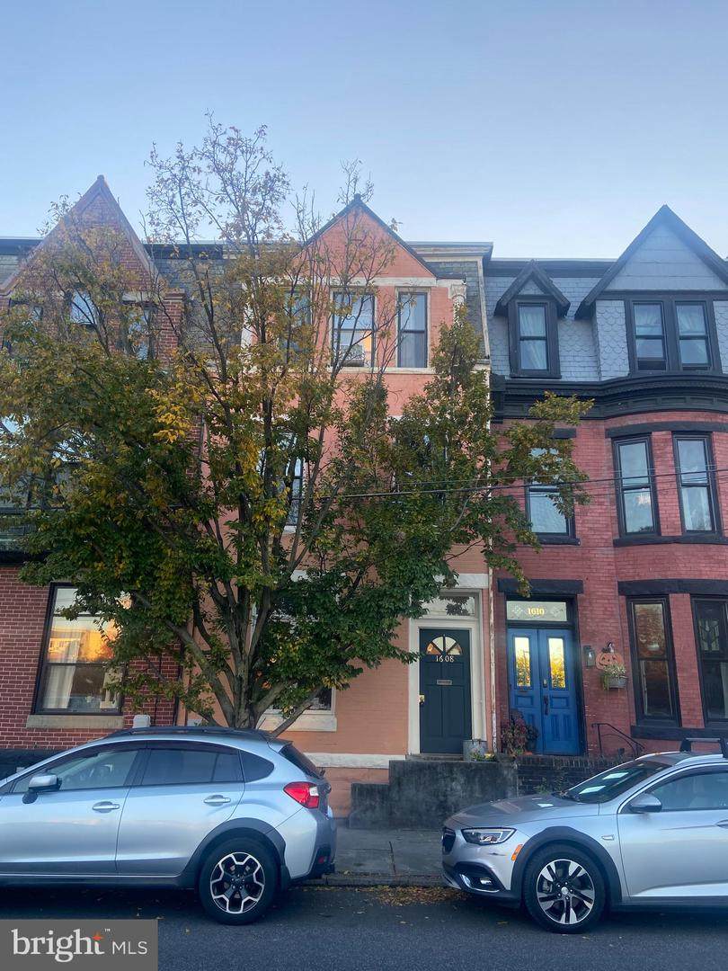 1608 3RD Street - Photo 1